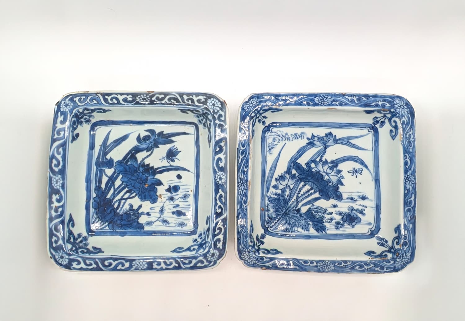 BFE 28 Two blue and white Ko-Sometsuke dishes 