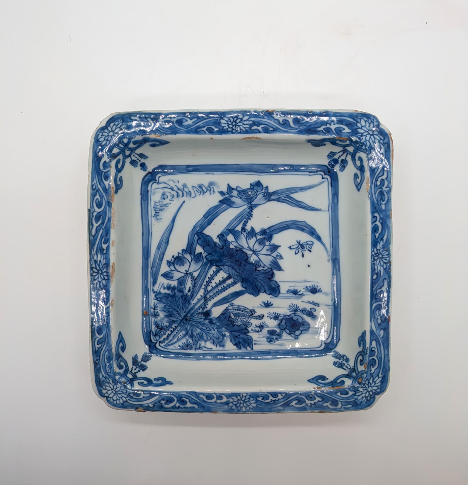 BFE 28 Two blue and white Ko-Sometsuke dishes 