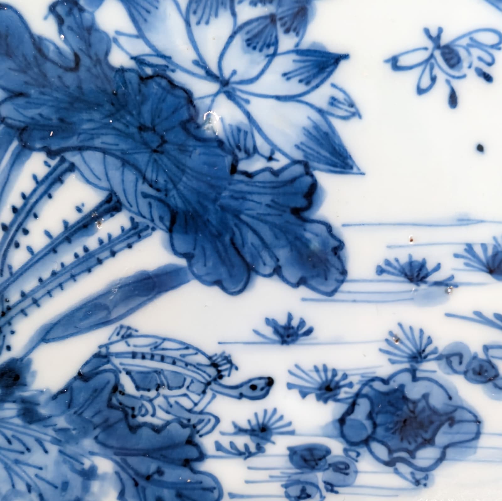 BFE 28 Two blue and white Ko-Sometsuke dishes 