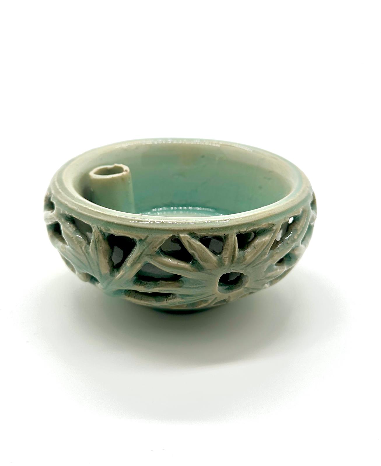 EF 35 A rare Longquan celadon double-walled brush washer and