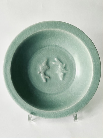 南宋時代　青磁　龍泉窯双魚盤　青磁皿　唐物　古賞物　時代物　(A-72) 南宋時代 青磁 龍泉窯双魚盤 青磁皿 唐物 古賞物 時代物 (A-72) - メルカリ