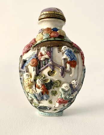 S31 A famille rose 'Rice Production' snuff bottle<br><br